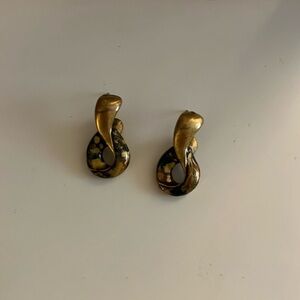 Chico’s gold and marble like stone earrings